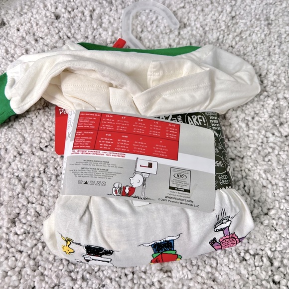 Kids 2-piece Christmas PJ Set SNOOPY Peanuts Pajamas Size 2T Fleece Pants NWT - Picture 2 of 8